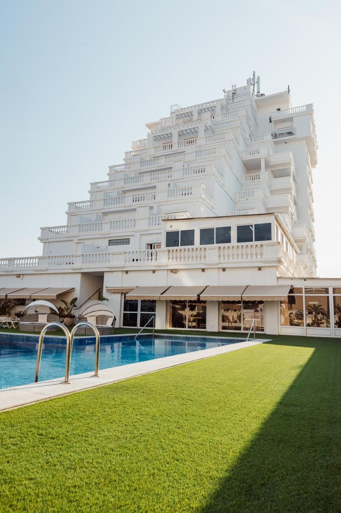Hotel Los Delfines لا مانغا ذيل مار مينور المظهر الخارجي الصورة